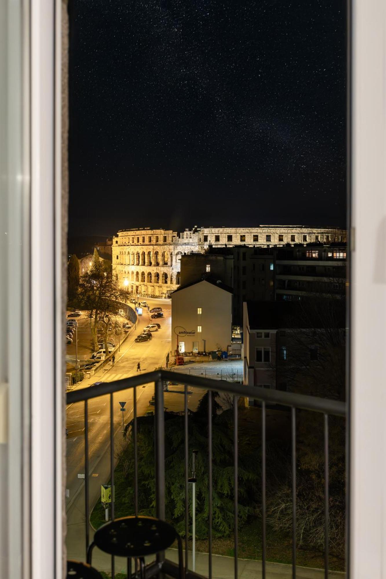 Ancora Center Apartment Pula Exterior photo